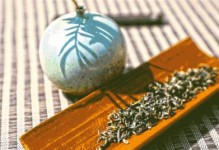白露茶，一种传统的中国名茶（历史渊源、制作方法和健康益处）